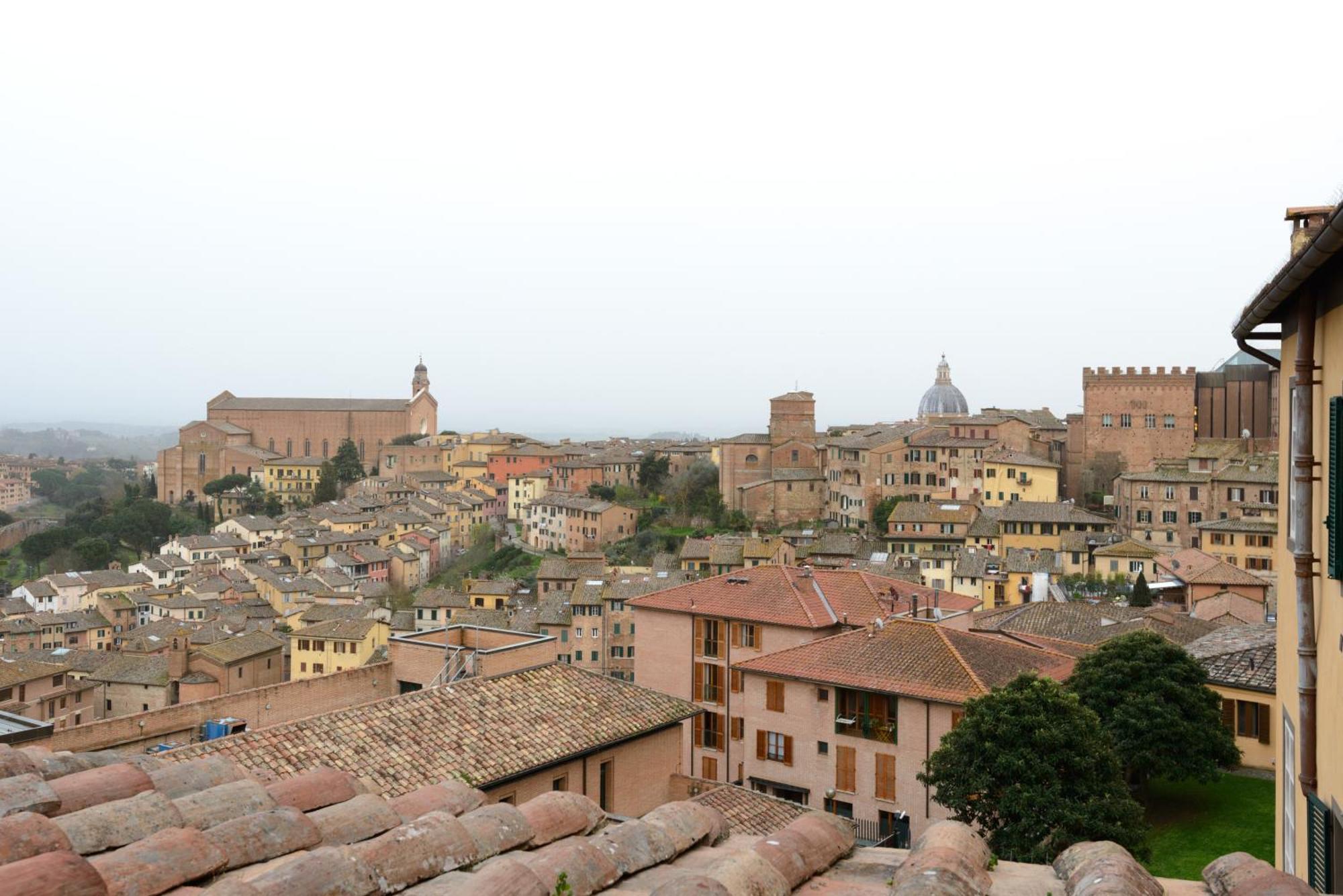 La Dimora Di Amedeo Apartment Siena Luaran gambar